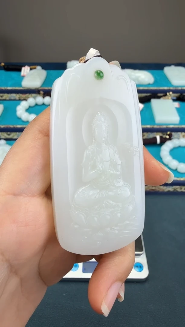 颈饰未镶嵌和田玉1