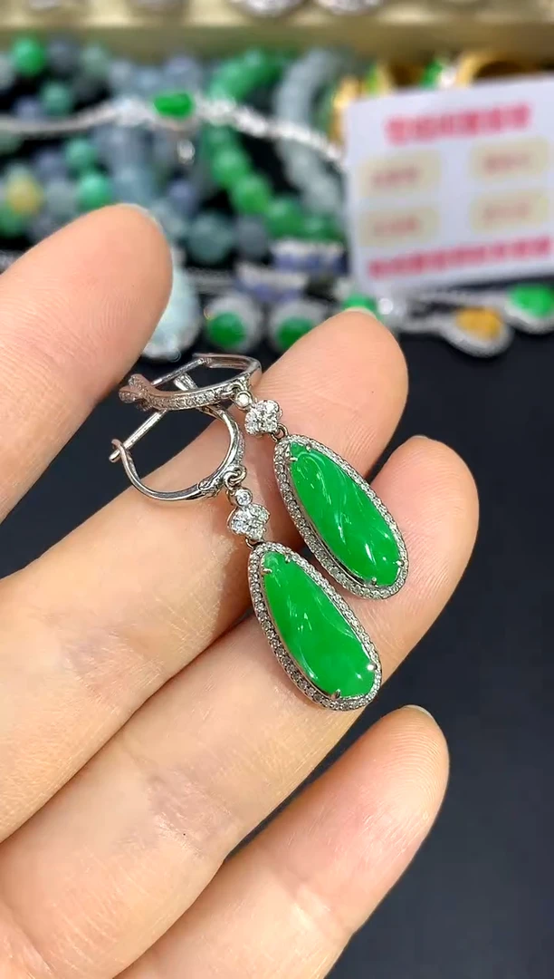 18K金镶嵌翡翠耳饰150-中国好珍宝