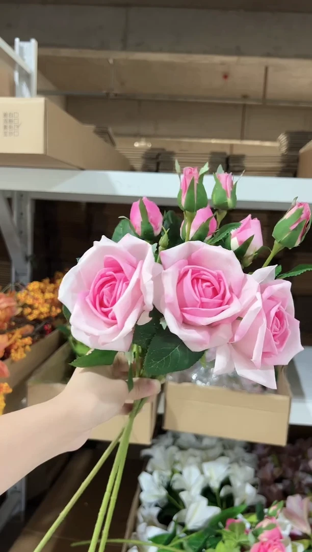 3枝粉色手感保湿妃子玫