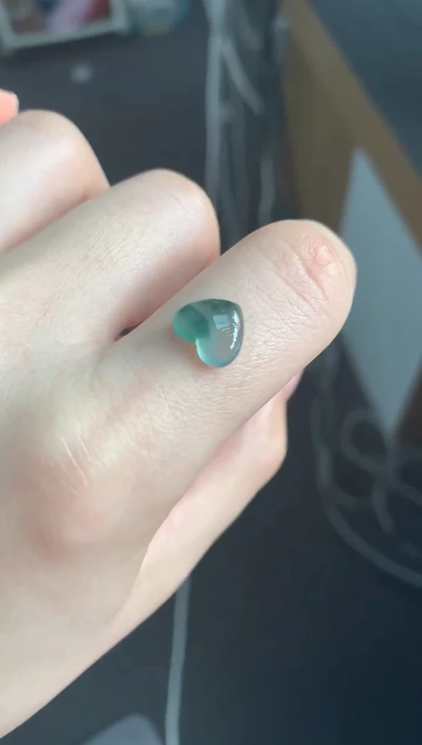 【闪购商品】定制翡翠未镶嵌爱心