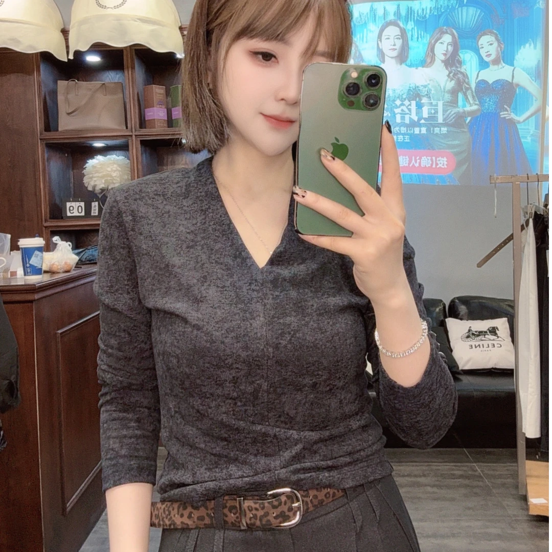 婷婷精选 [v领气质] 轻奢时尚百搭修身弹力上衣