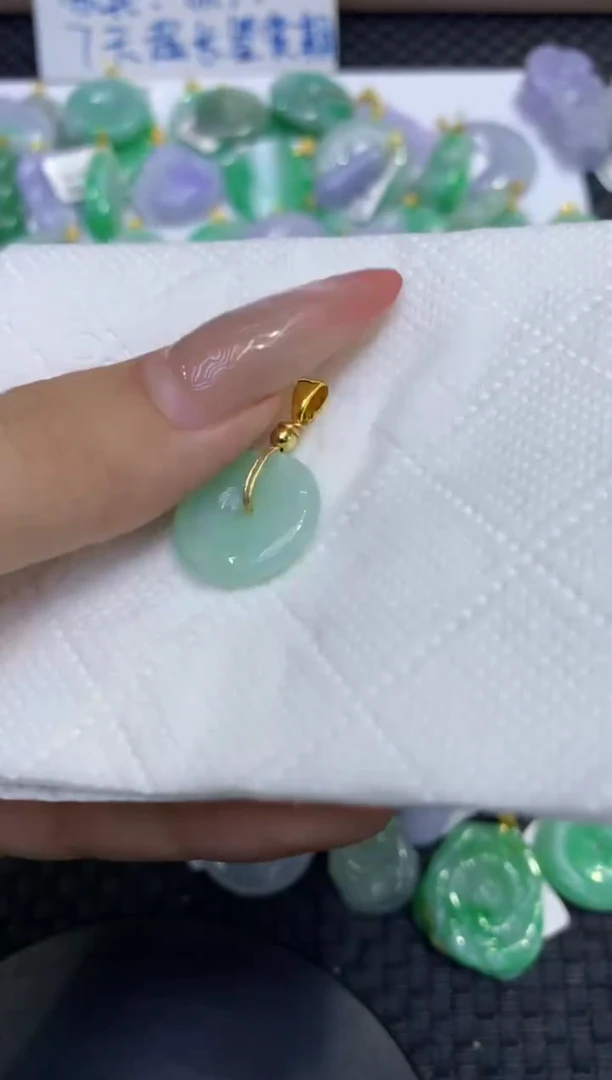 颈饰未镶嵌翡翠天然缅甸A货翡翠
