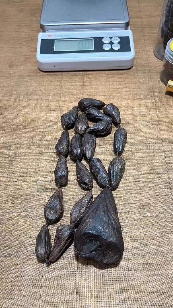 【闪购商品】檀香木精品推荐大虫漏项链随型