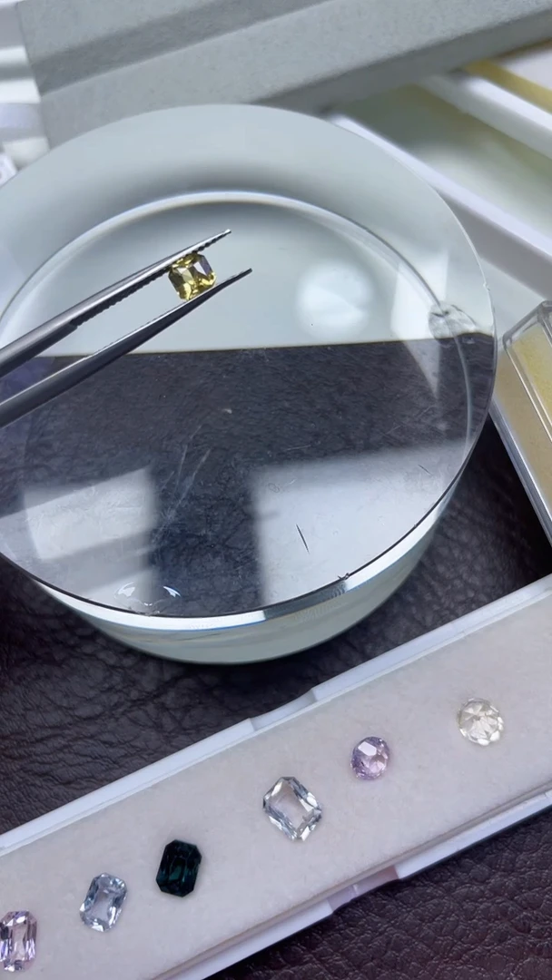 裸石金绿宝石0.6ct