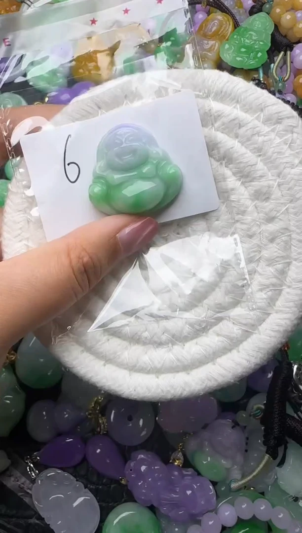 颈饰未镶嵌翡翠缅甸翡翠吊坠