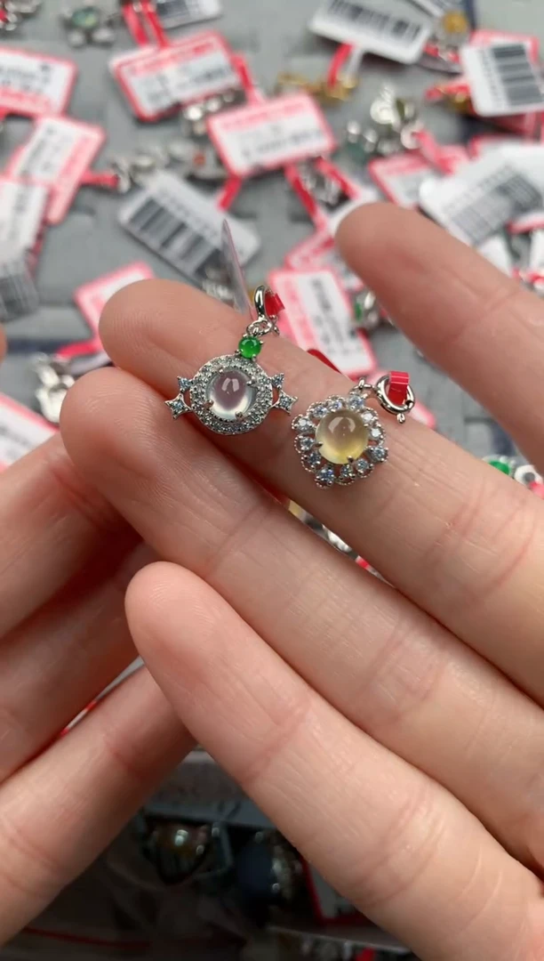 银S925镶嵌戒指翡翠奶*?333   1