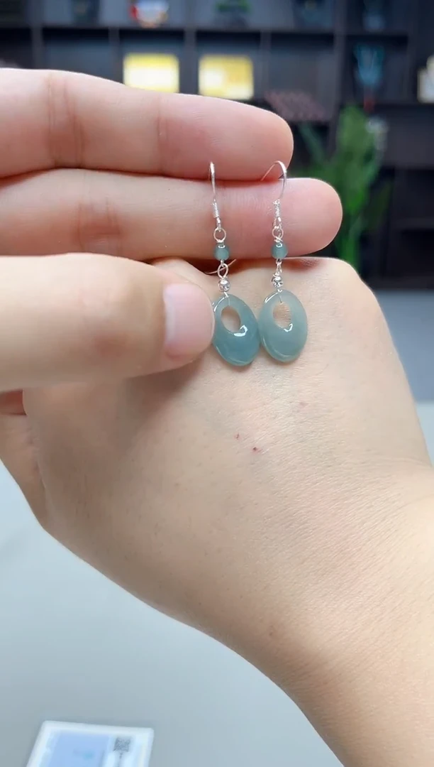 未镶嵌翡翠耳饰x36000