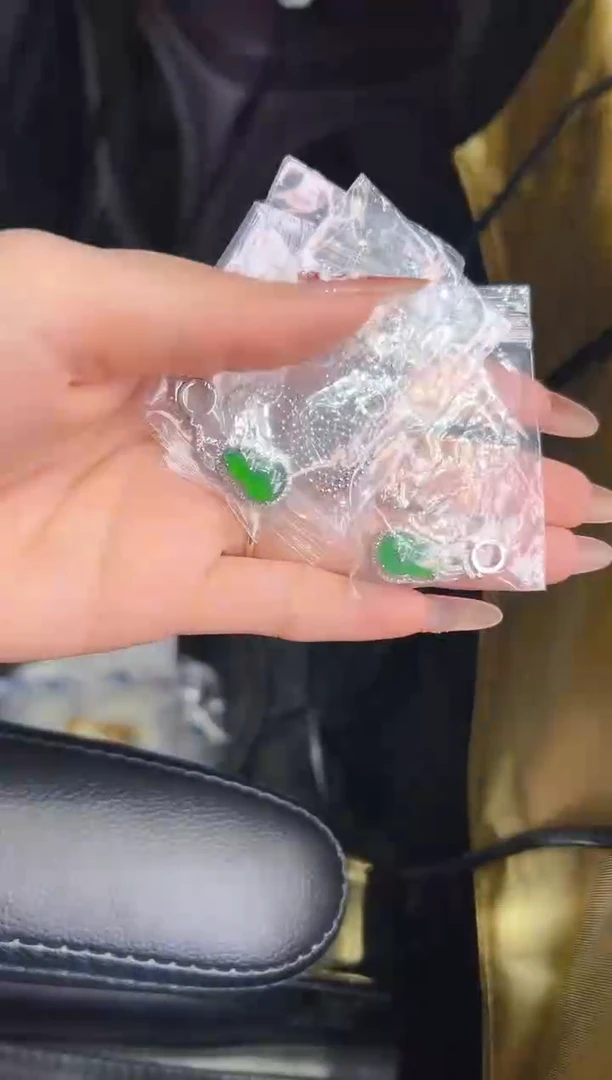 【闪购商品】翡翠颈饰未镶嵌【SG】0211011