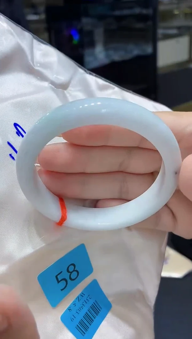 未镶嵌手镯翡翠翡翠手镯58