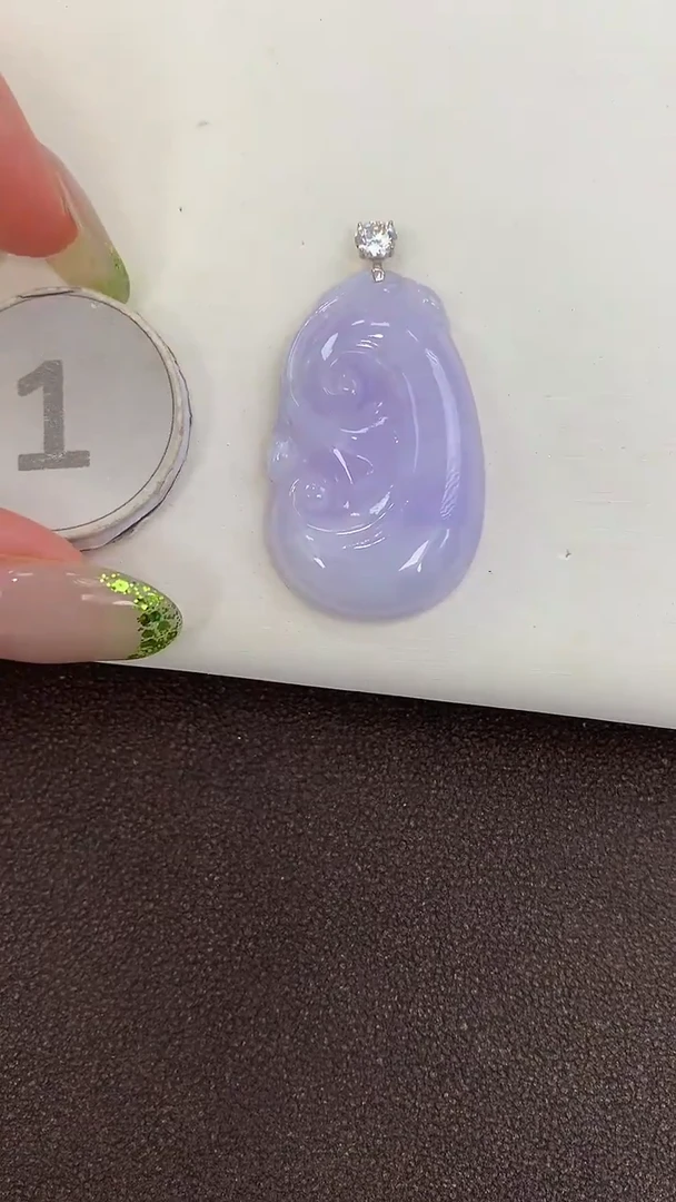 颈饰18K金镶嵌翡翠天然缅甸a货翡翠