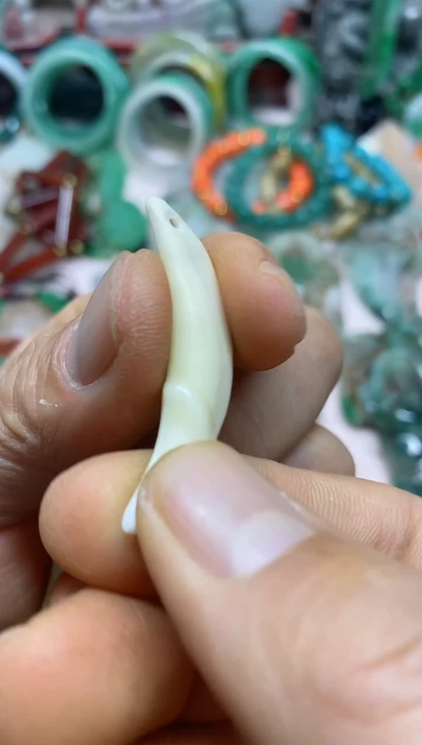 【闪购商品】25直播间的实时画面