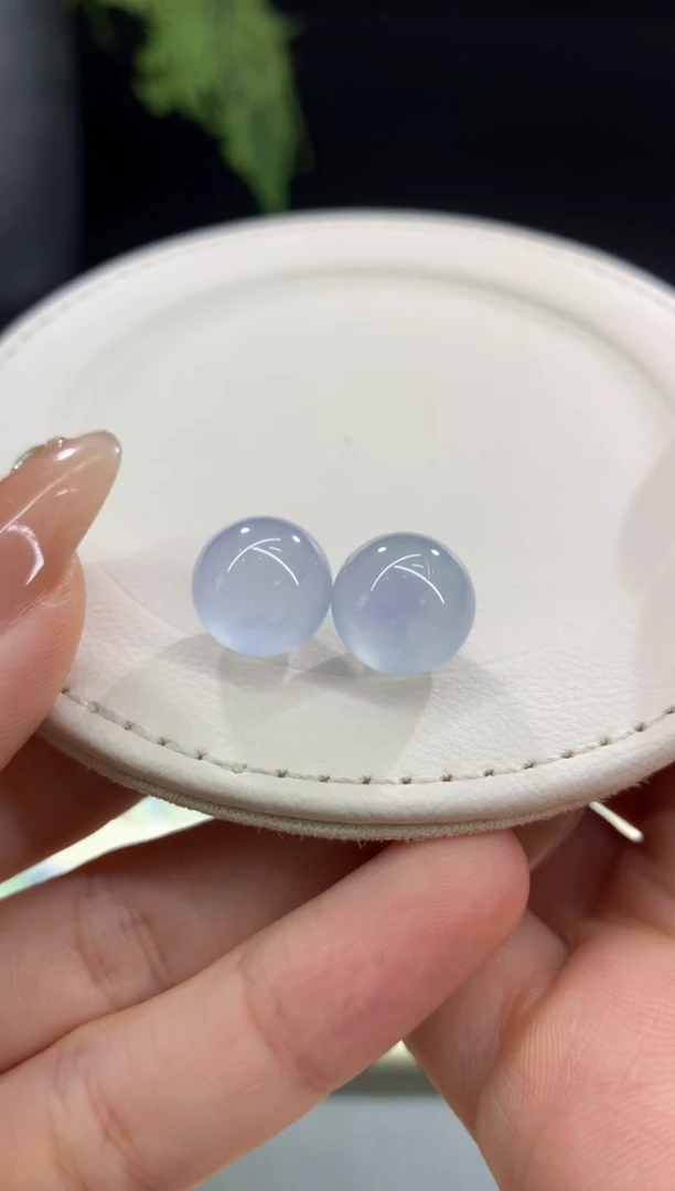 散珠翡翠一对卡11.8