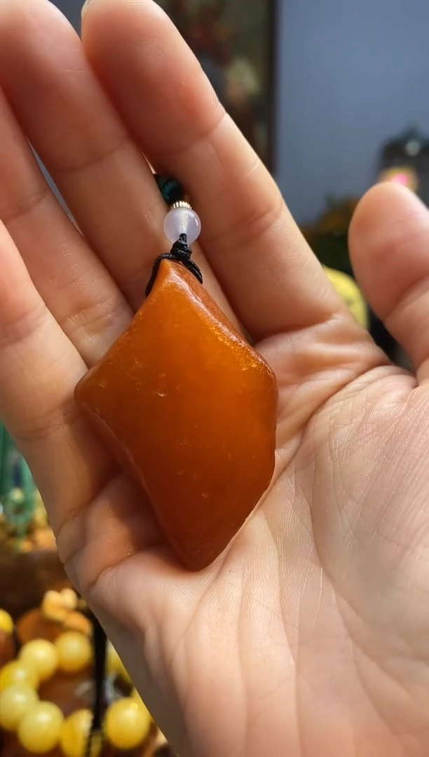 琥珀颈饰未镶嵌吊坠