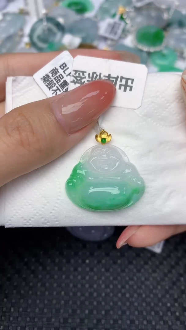 翡翠18K金镶嵌颈饰天然翡翠a货