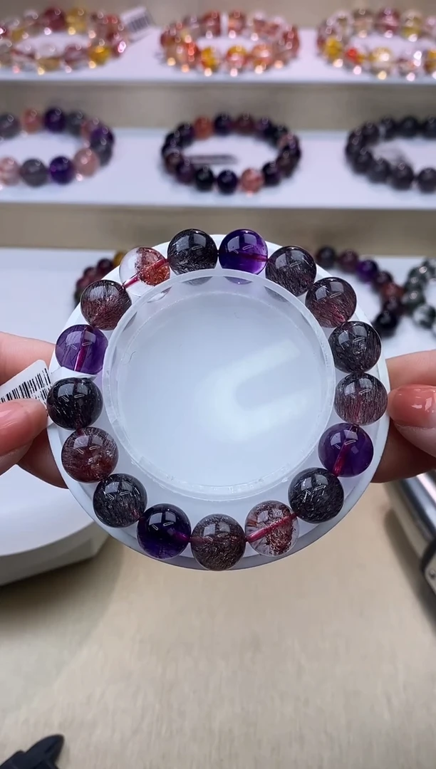 【闪购商品】水晶手链未镶嵌黑加仑超七11m+