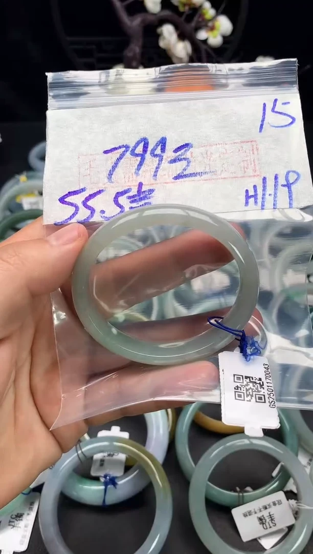 【闪购商品】定制翡翠未镶嵌毛货需精细抛光+多样性发货拍一发一