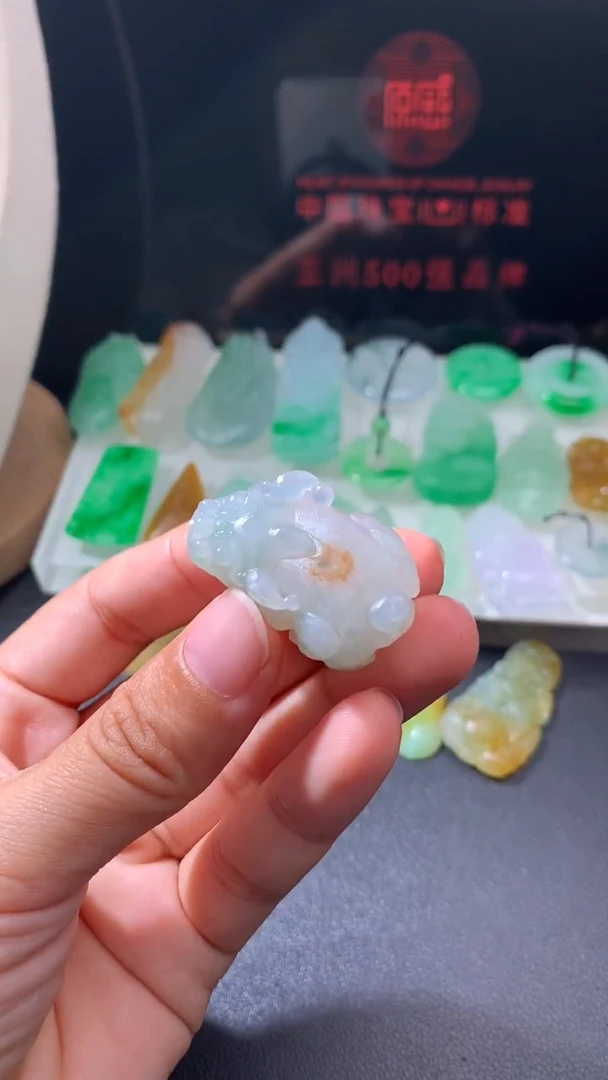 未镶嵌定制翡翠