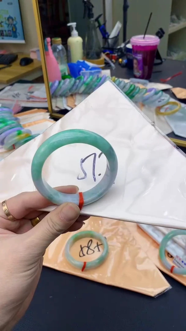 【闪购商品】翡翠手镯未镶嵌1068664385