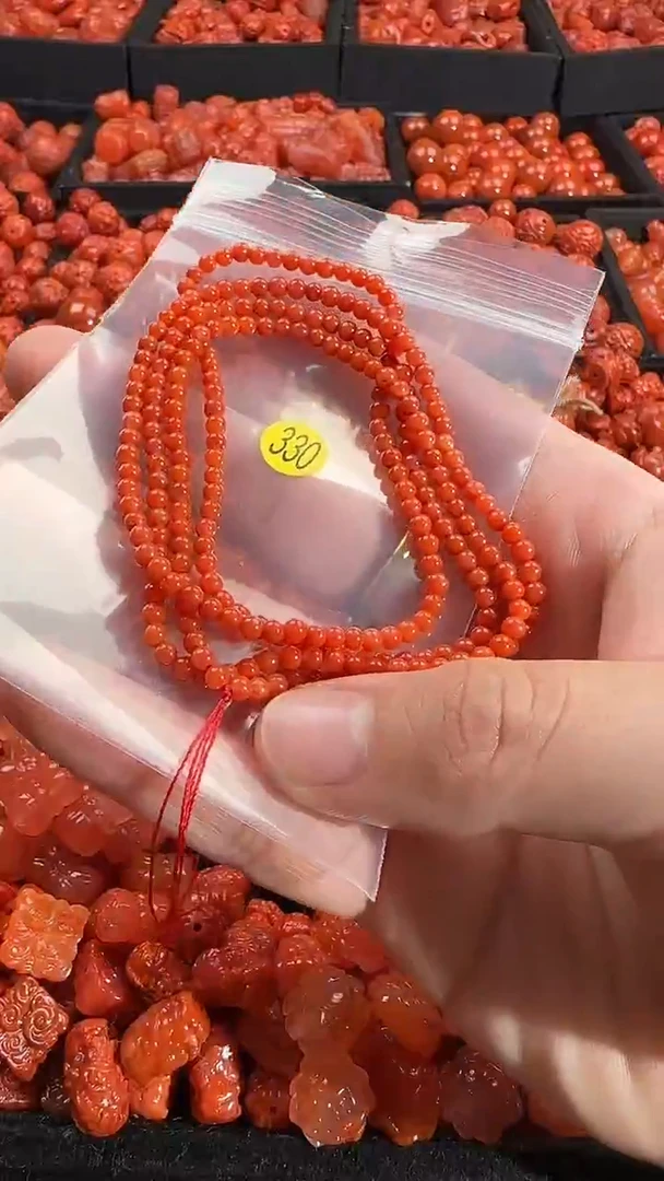 颈饰未镶嵌南红玛瑙1