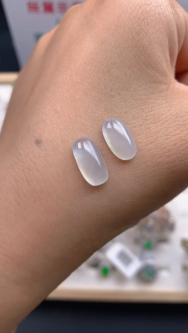 翡翠裸石天然翡翠蛋面45