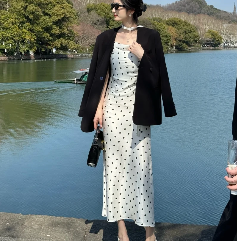 【现货】【丢丢】百搭领设计感轻奢宽松型轻职风西装连衣裙套装