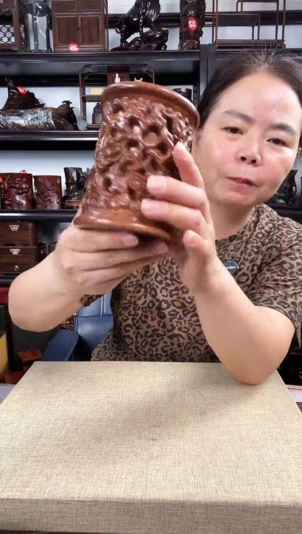 木黄笔筒老李红木工艺品