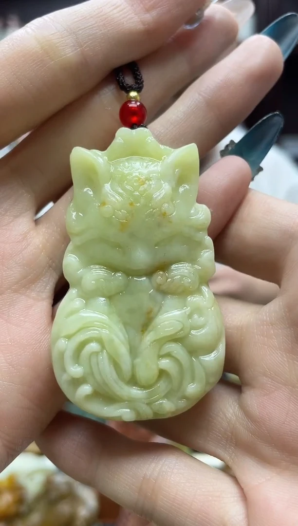 未镶嵌岫玉吊坠·