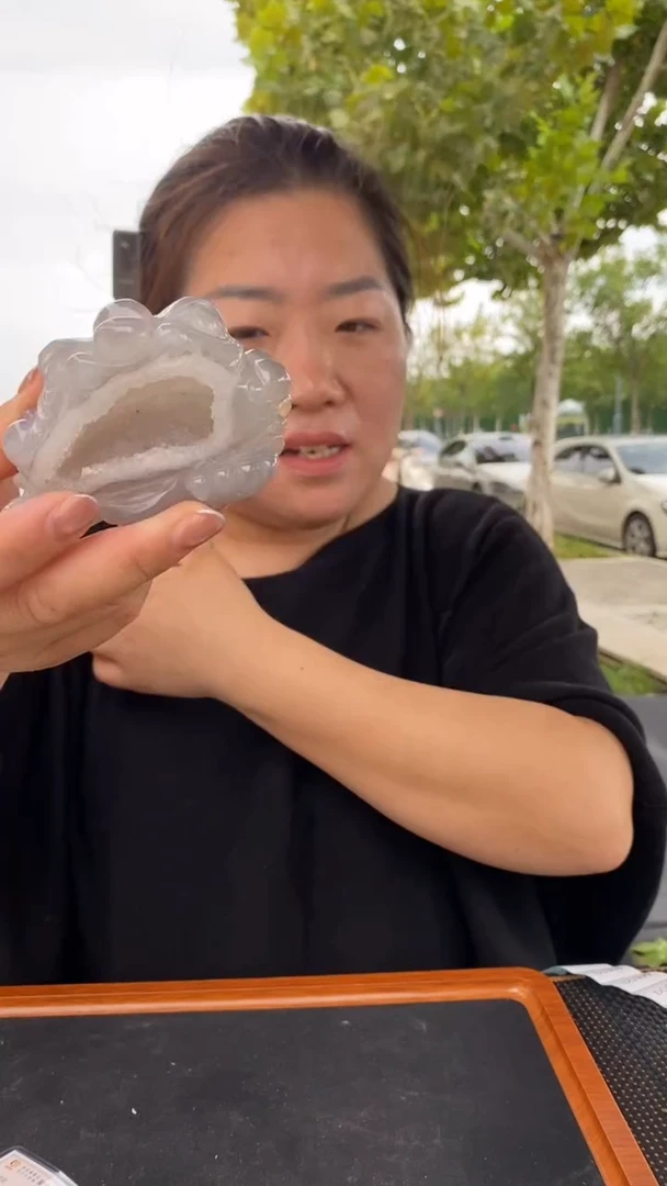 未镶嵌玛瑙摆件玛瑙金蟾D305