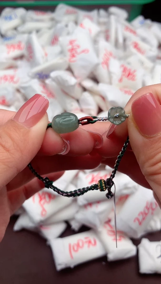 【闪购商品】翡翠手绳未镶嵌一