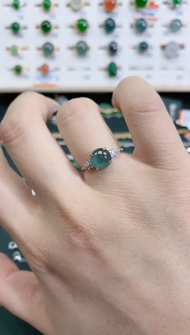 翡翠戒指银S925镶嵌天然翡翠