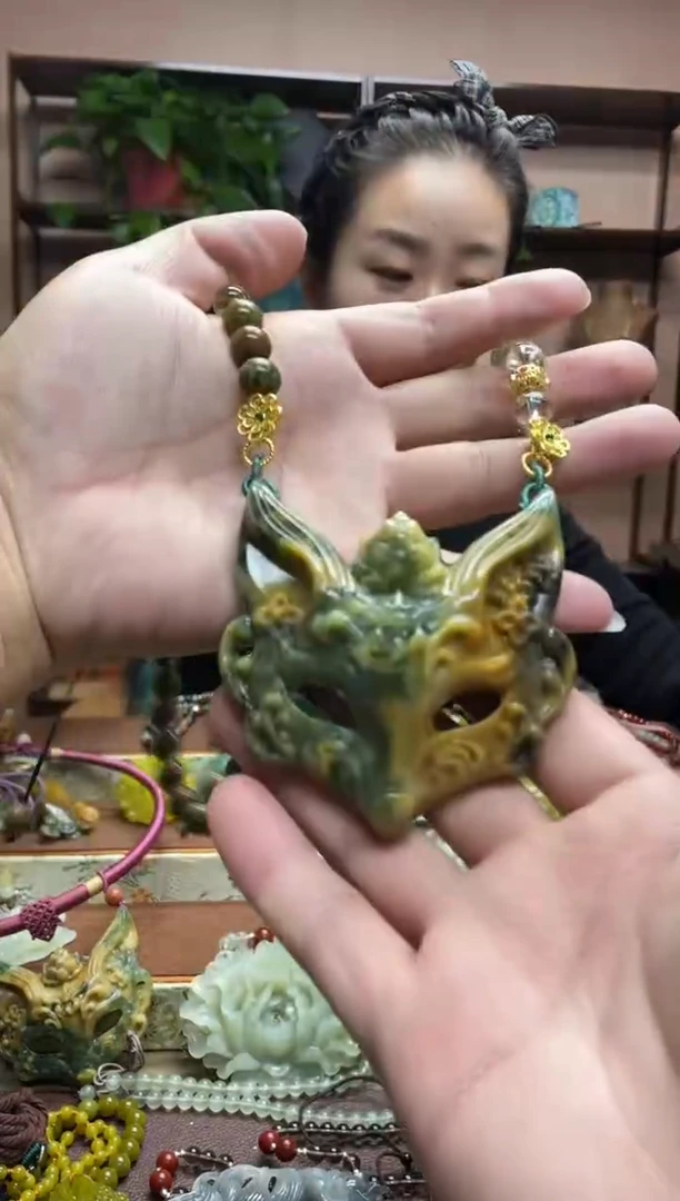 未镶嵌岫玉吊坠·