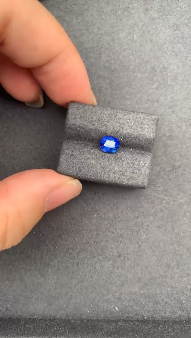 裸石蓝宝石1.19ct皇家蓝  GH   定制