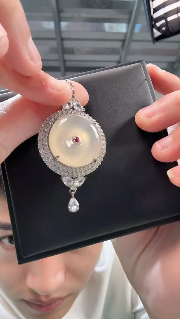 未镶嵌吊坠(不含链)玛瑙/玉髓墨*晶3053