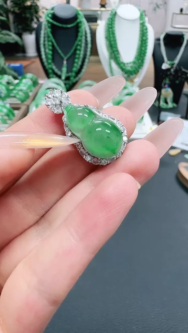 未镶嵌1石英质玉（非洲翠）/4667