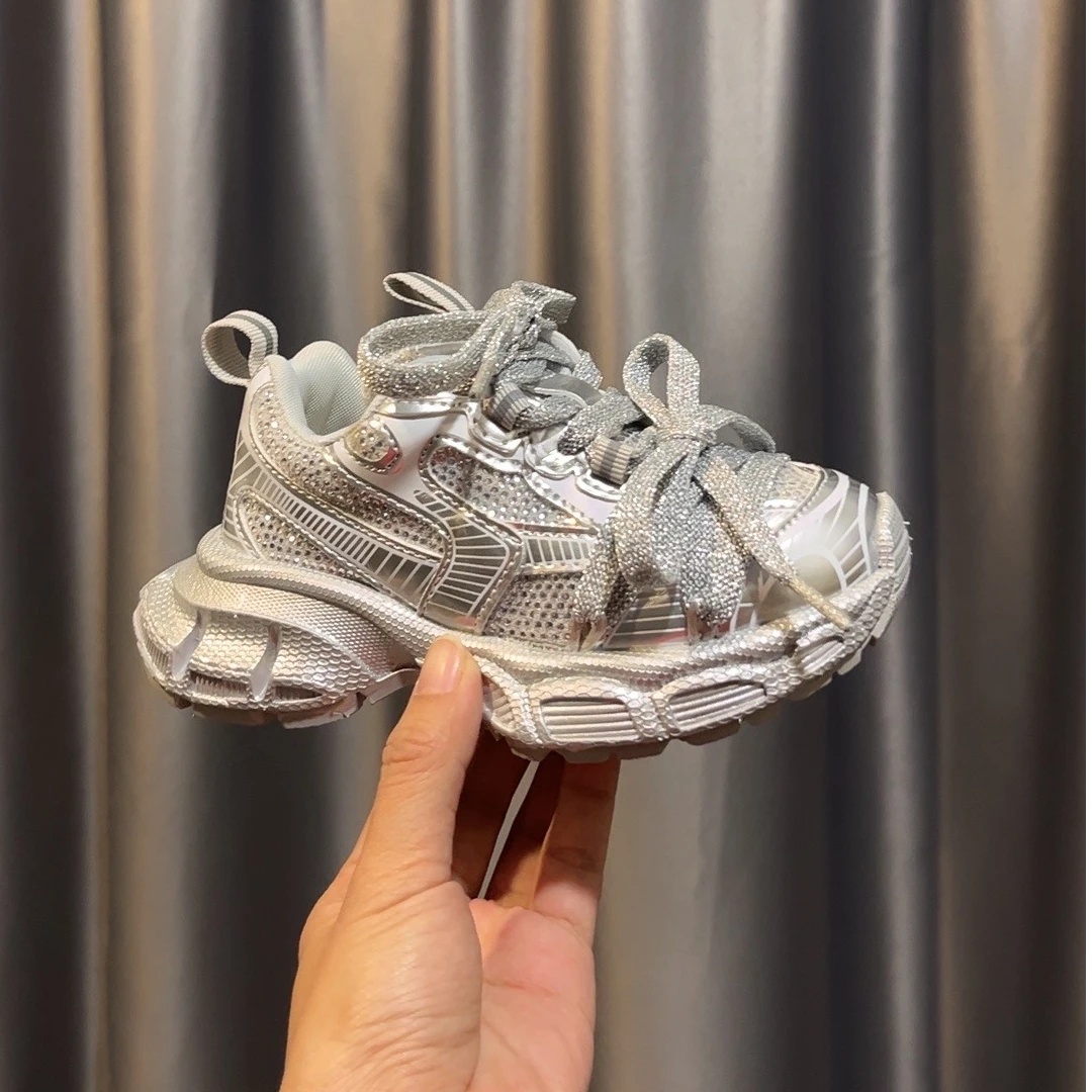 66582~断码折扣主图款儿童水钻轻便老爹鞋（完美主义者慎拍）