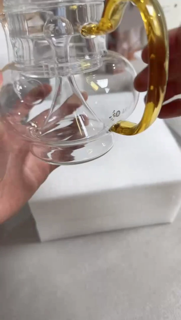 宫灯壶琥珀（珍珠棉简包介意勿拍