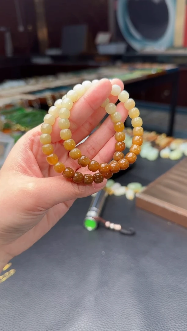 【闪购商品】和田玉手串未镶嵌且末糖白渐变手串多样性发货拍一发一