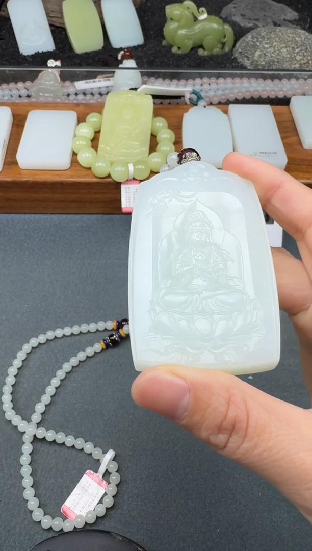 颈饰未镶嵌和田玉2