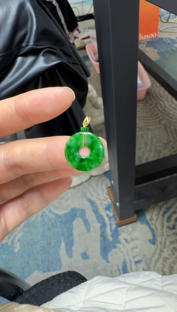 【闪购商品】翡翠颈饰18K金镶嵌缅甸翡翠A货吊坠