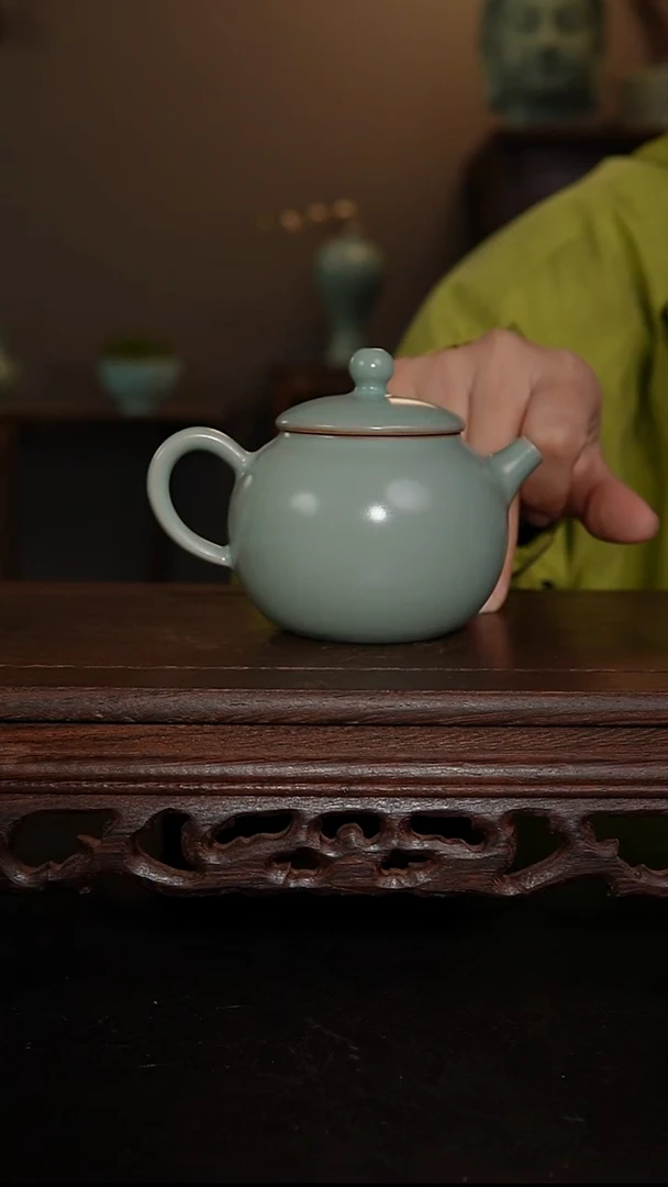 摆件瓷仿古釉手工苹果壶