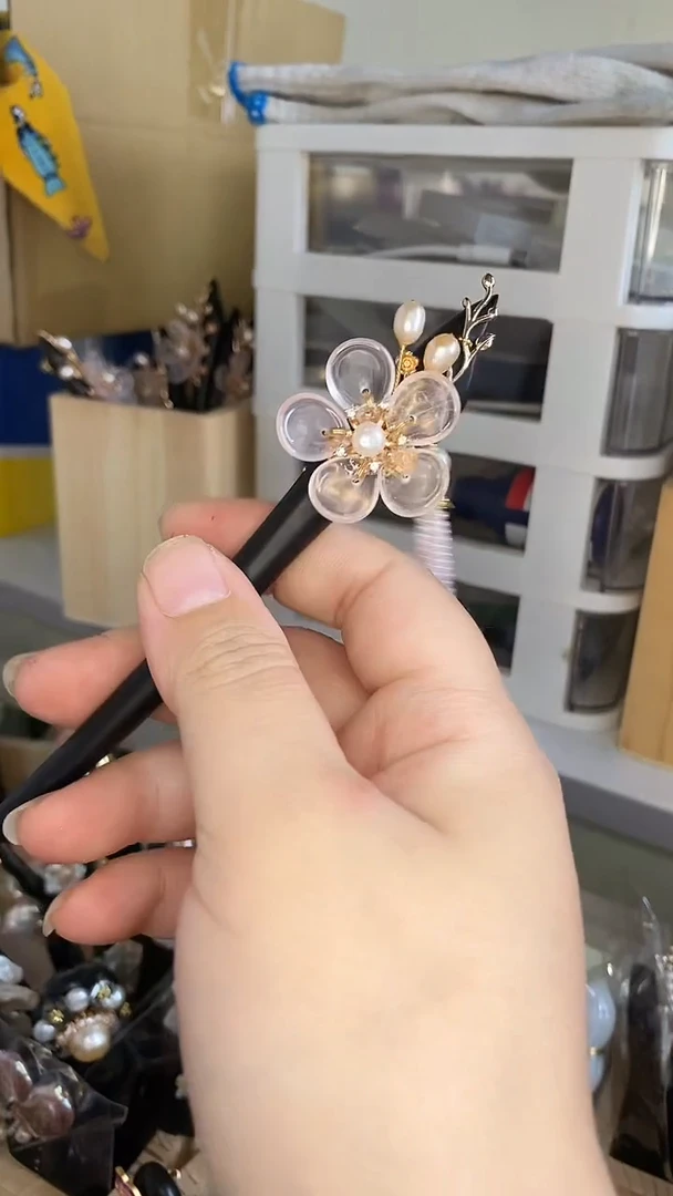 非金属木质粉色单簪