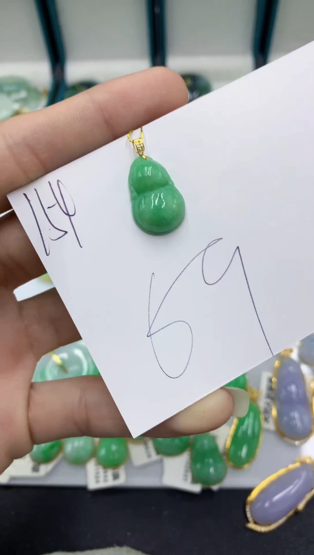 【闪购商品】翡翠颈饰18K金镶嵌翡翠