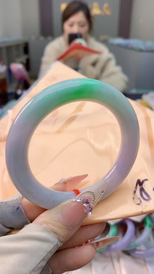 未镶嵌手镯翡翠0668707540