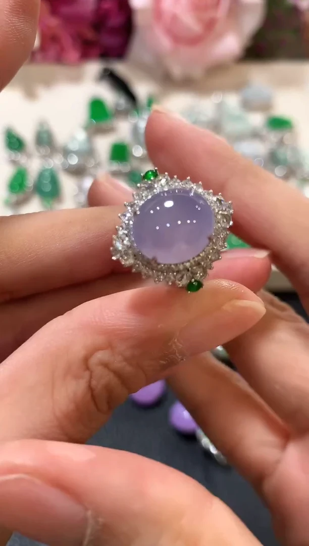 18K金镶嵌戒指翡翠n87紫色有色差
