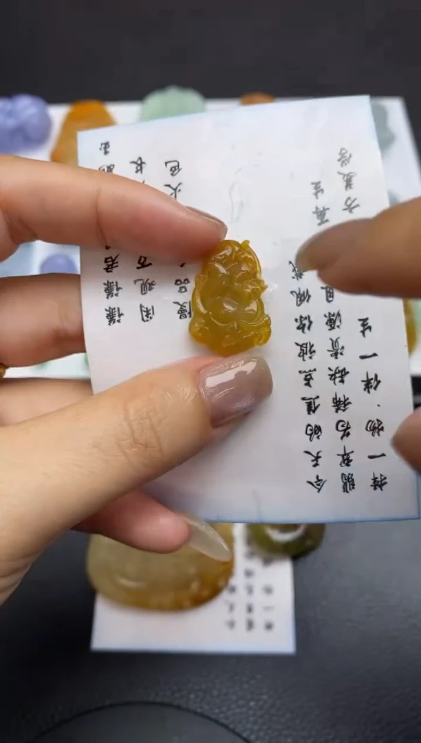未镶嵌定制翡翠翡翠毛货~