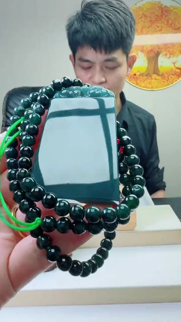 颈饰未镶嵌翡翠天然A货翡翠  多样性随机发其一