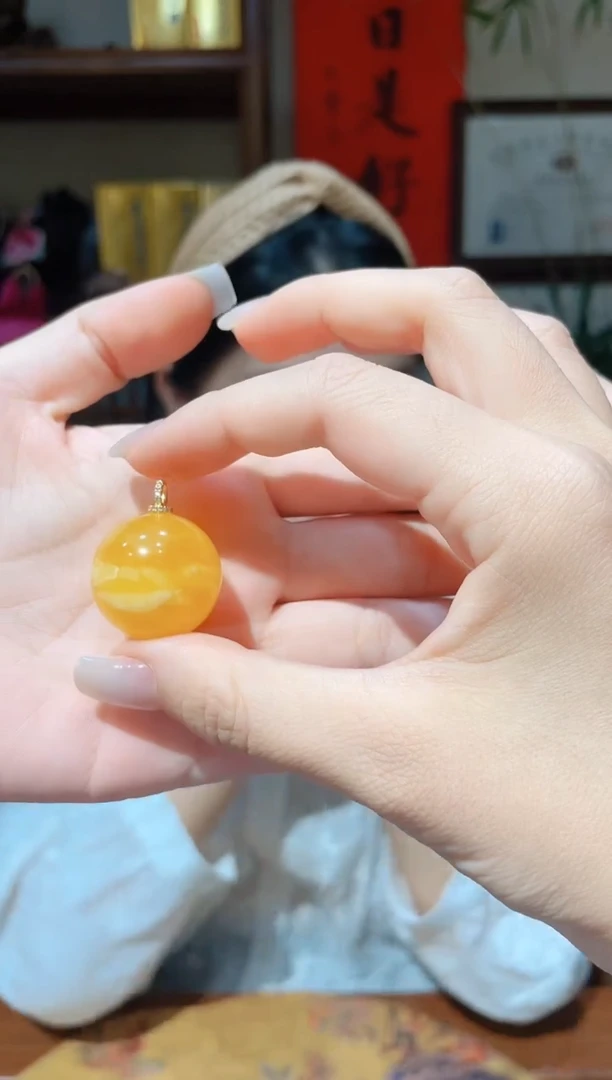 未镶嵌颈饰蜜蜡蜜蜡