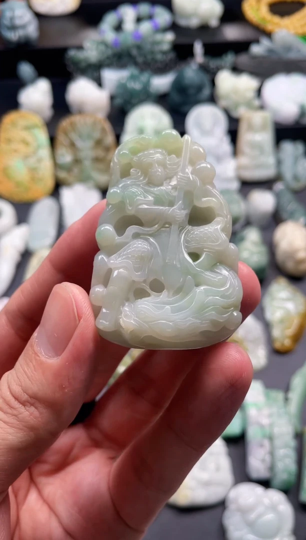 颈饰未镶嵌翡翠32  天然翡翠a货  孙悟空