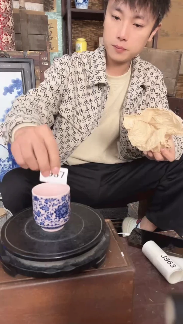 陶景德镇陶瓷摆件J957