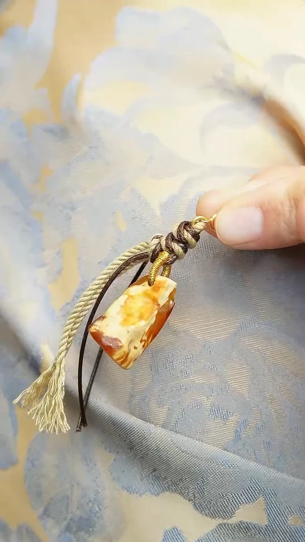 【闪购商品】蜜蜡裸石未镶嵌原石